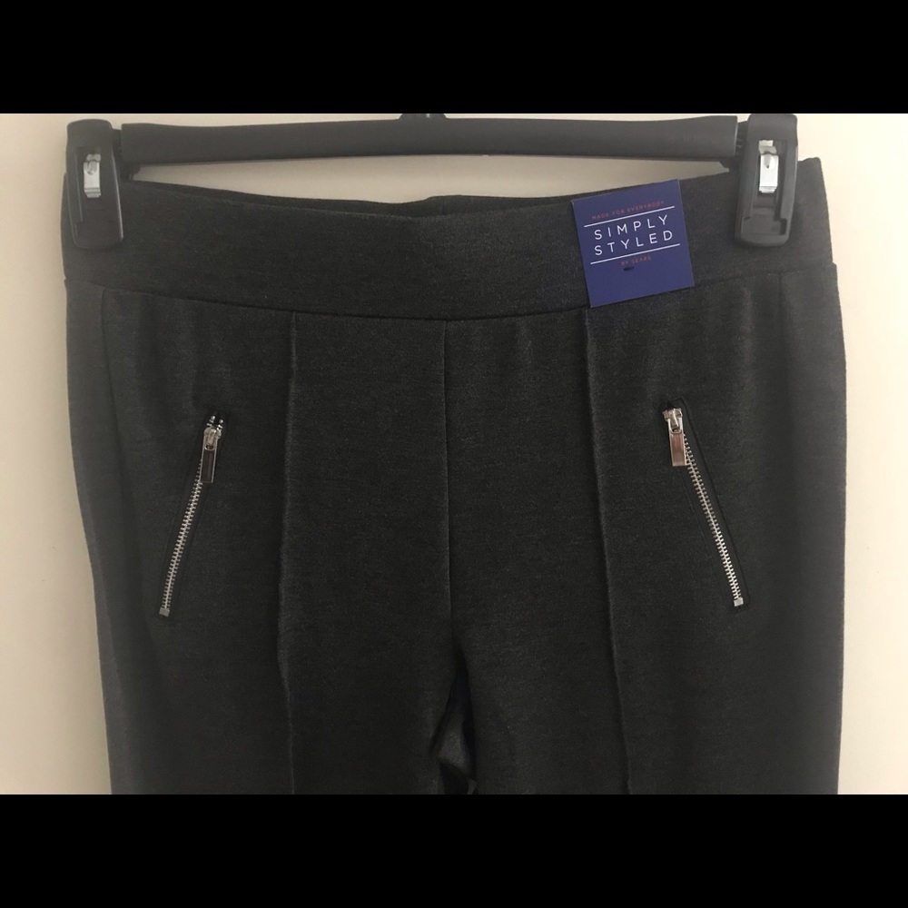 NWT Simply Styled dark gray size medium pants.